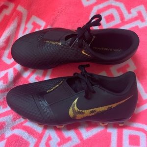 Nike phantom venom soccer cleats